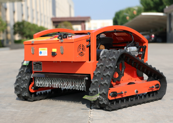 Ferngesteuerter Raupen-Schlegelmäher mit 7,9 PS Motor (225 cm³)