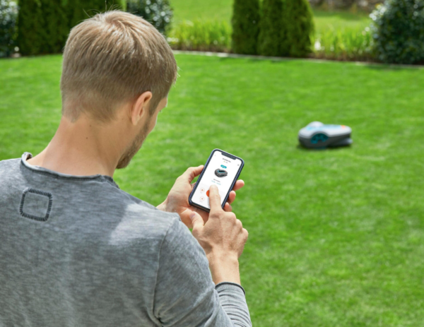 Vernetzter Mähroboter GARDENA SILENO city – bis 580 m²