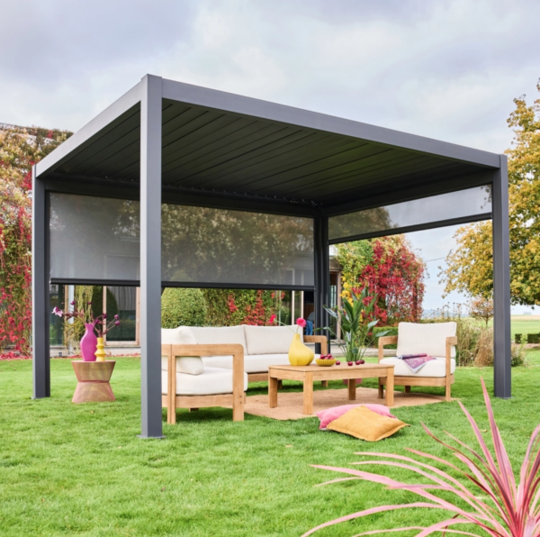 Bioklimatische Pergola TRIOMPHE, 300 × 400 cm, Aluminium anthrazitgrau, verstellbare Lamellen inkl. Seitenmarkise 300 cm + 400 cm