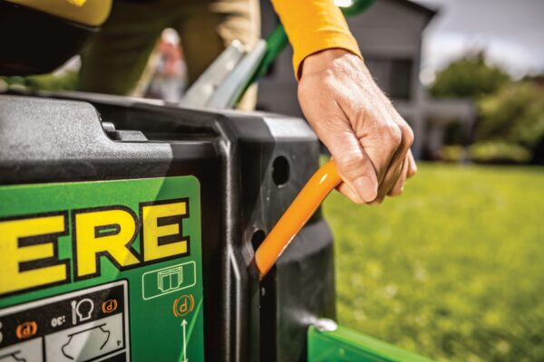 Aufsitzrasentraktor John Deere Z515E Zero Turn